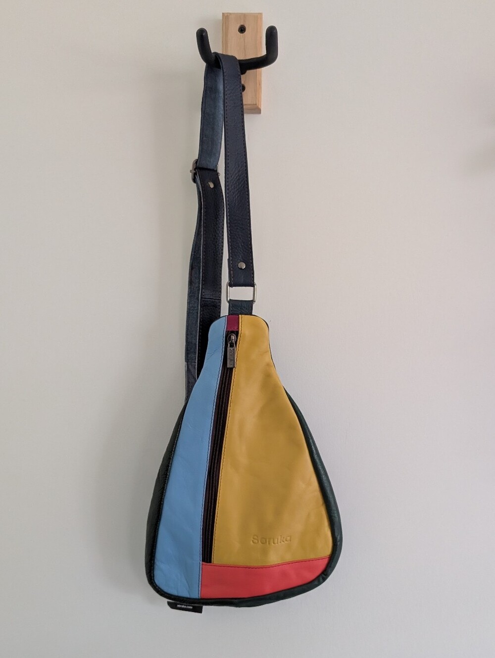 Soruka Reclaimed Leather Sling Bag – Colorblock